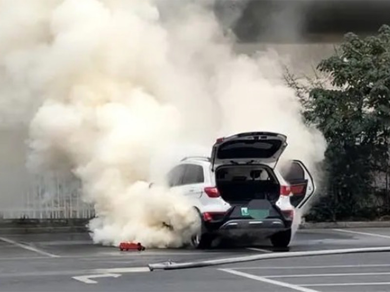 新能源汽车电池着火的应对方法